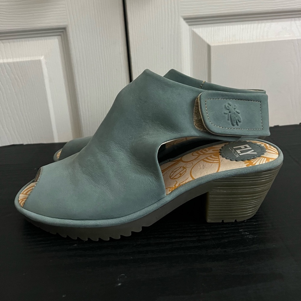 Fly London Peep Toe Suede Shoes Heels Blue